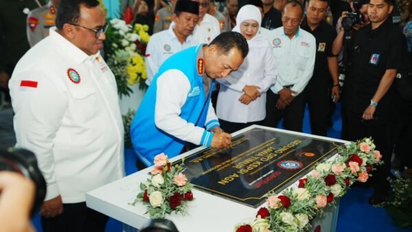Kapolri Resmikan Gedung KSPSI AGN Jatim