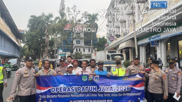 Satgas Preemtif Polda Metro Jaya Ajak Masyarakat Utamakan Keselamatan di Kawasan Stasiun Juanda