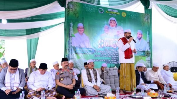 Wakapolda Jambi Hadiri Haul Akbar Syekh Abdul Qodir Al Jailani dan Harlah Majelis Al-Hidayah ke-7