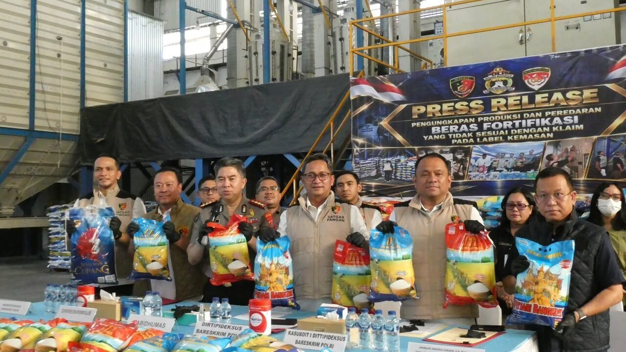 Polri Ungkap Produksi 525 Ton Beras Fortifikasi Tak Sesuai Label